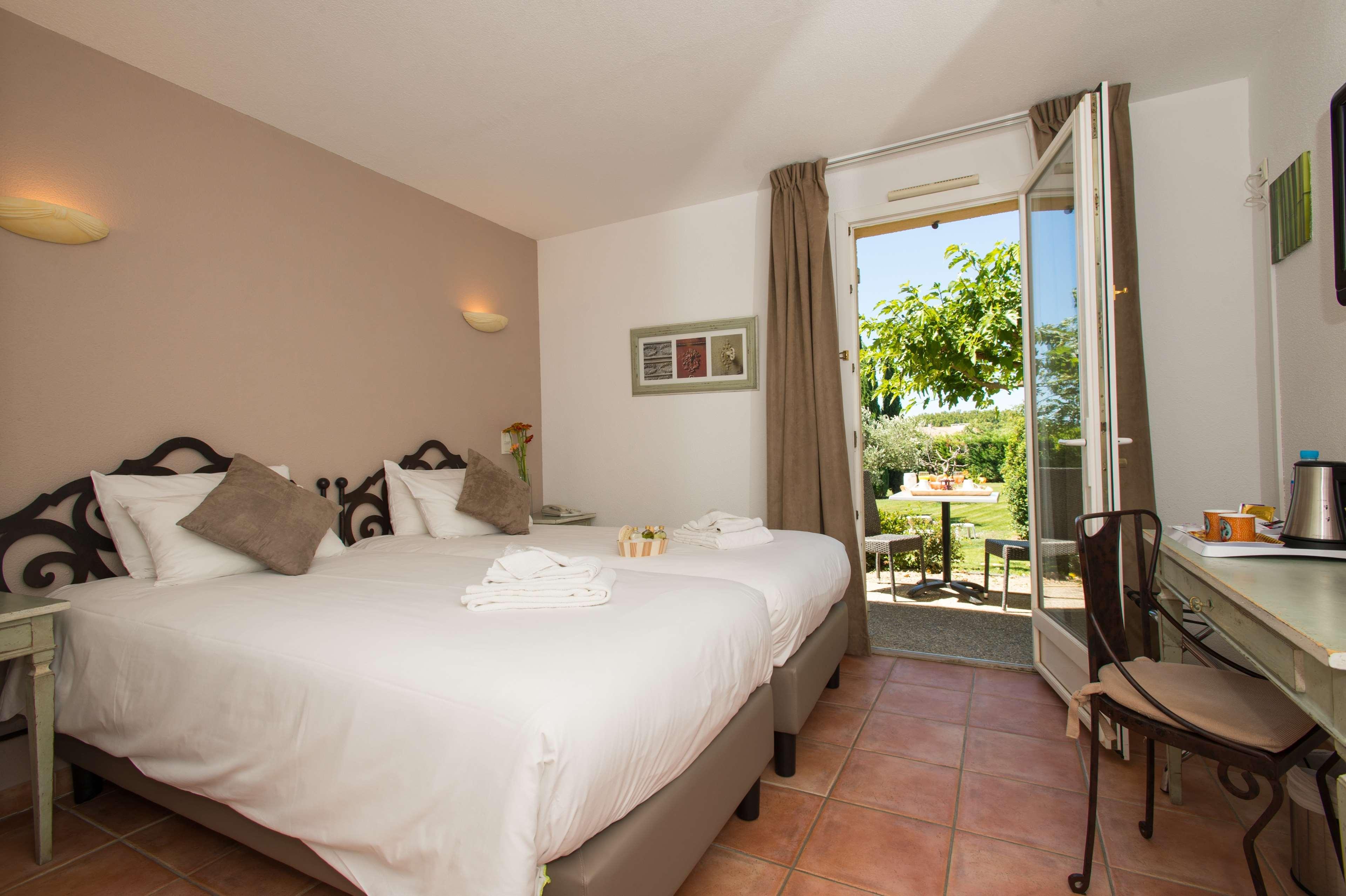 Best Western Hotel Aurelia Maussane-les-Alpilles Exterior photo