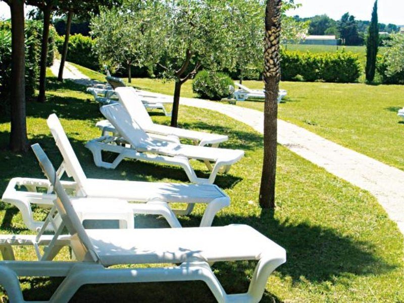 Best Western Hotel Aurelia Maussane-les-Alpilles Exterior photo